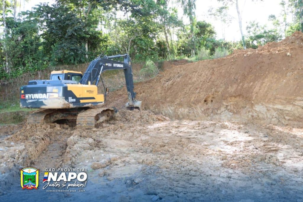 18 trabajos de estabilización de taludes en el barrio la florida, parroquia misahuallí! (20 mayo)
