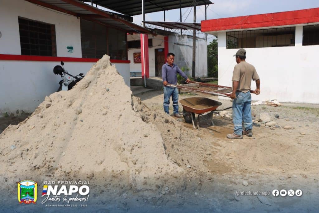 adecuación de aulas en la unidad educativa nacional tena mejora espacios para el aprendizaje