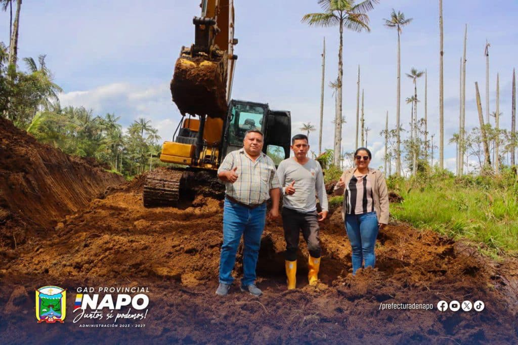 apertura de 2 kilómetros de vía en el sector alto linares – provincia de napo