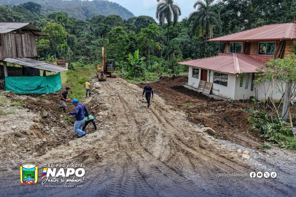 apertura y lastrado de vía en la comunidad kichwa san pedro de alto pano