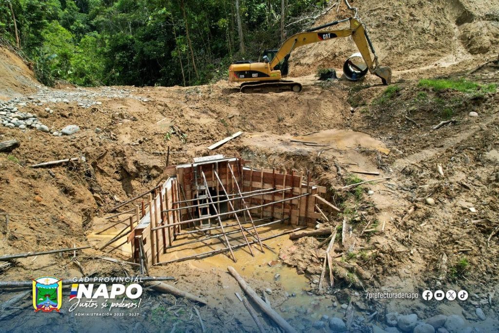 apertura y lastrado del anillo vial en san francisco de apuya – puerto napo