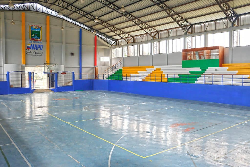 coliseo municipal renovado en arosemena tola