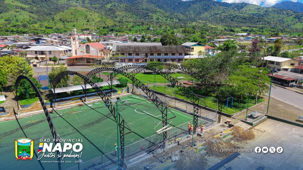 construcción de cubierta en cancha sintética fortalece espacios deportivos en la parroquia borja