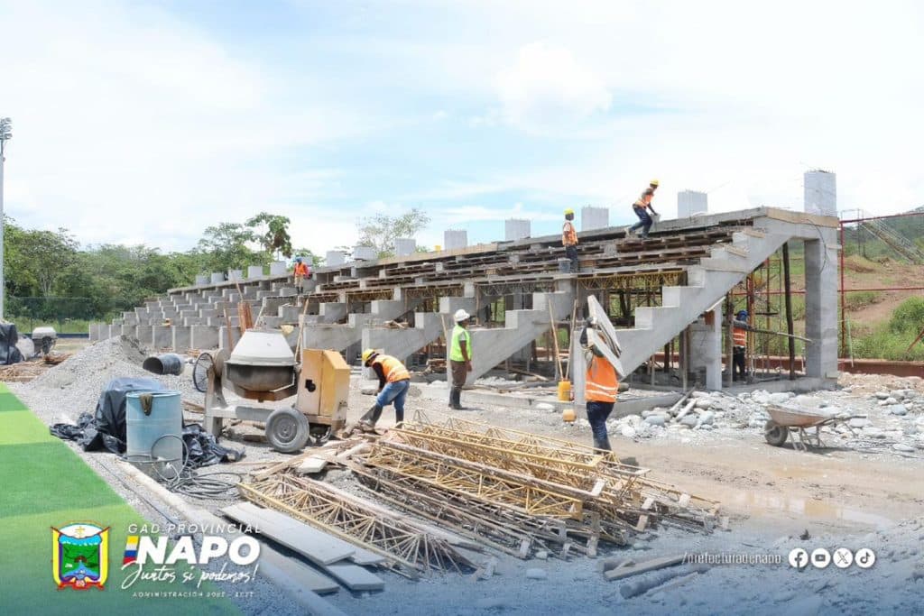 construcción de graderío con cubierta en el estadio fedelban, sector 4x4 – cantón tena
