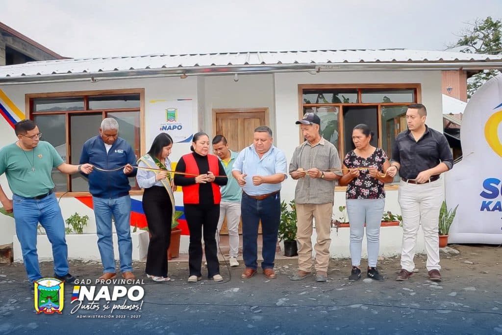 construcción de vivienda digna para la familia zarria alvarado en el barrio chonta loma, cantón el chaco