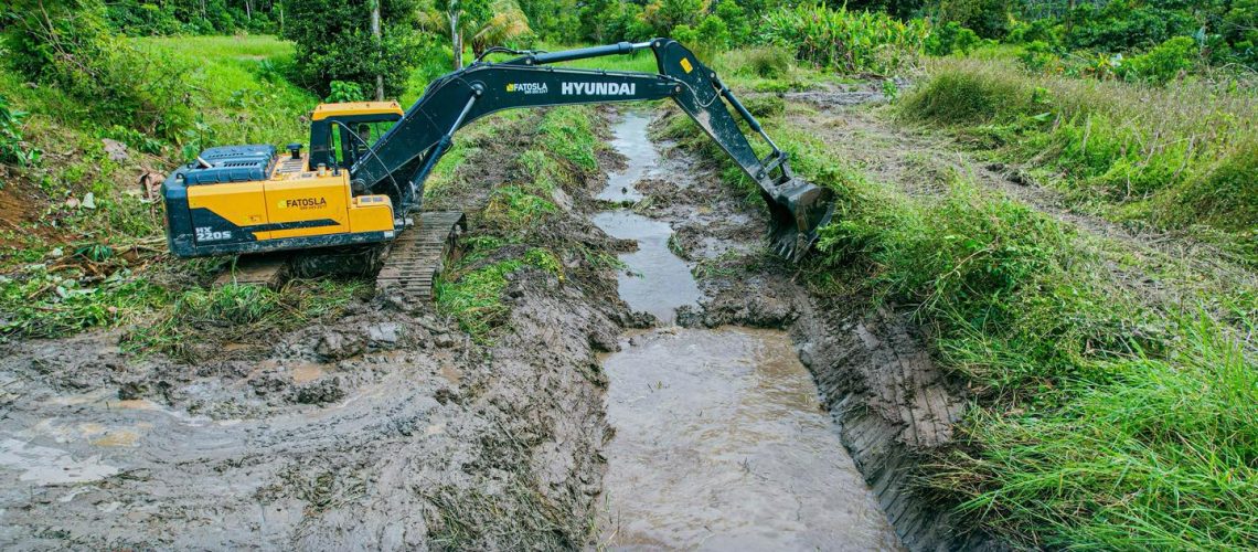 53 drenaje que protege y promueve el desarrollo en la colonia simón bolívar (13 junio)