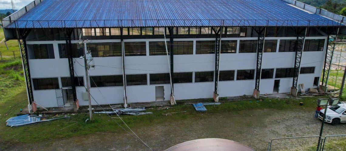 55 mejoramos los espacios deportivos en carlos julio arosemena tola (13 junio)