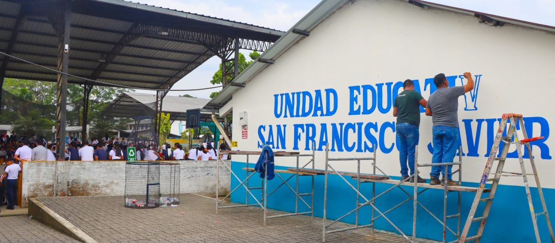 adecentamiento de espacios en la unidad educativa san francisco javier