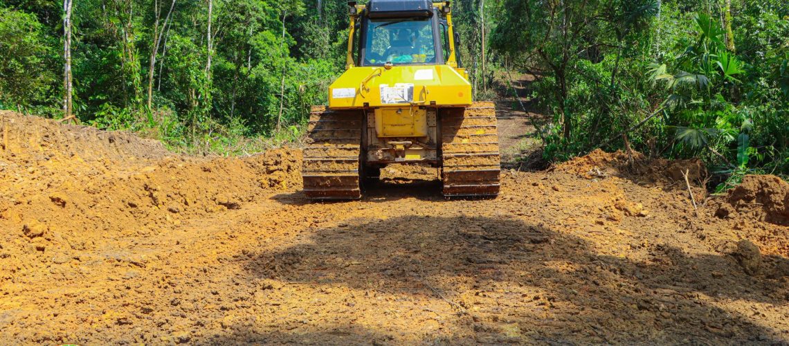 apertura de vía en la comunidad killu yaku – parroquia misahuallí