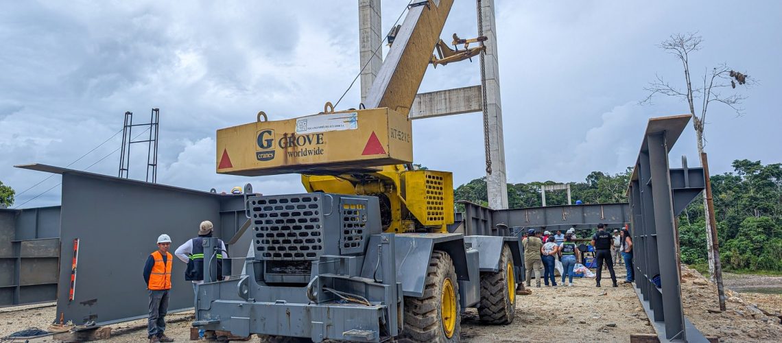 avance en la construcción del puente sobre el río arajuno – misahuallí