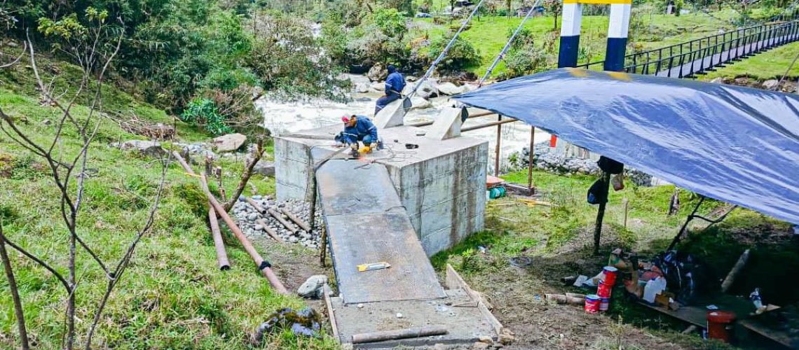 construcción de rampas de acceso al puente peatonal san fermín