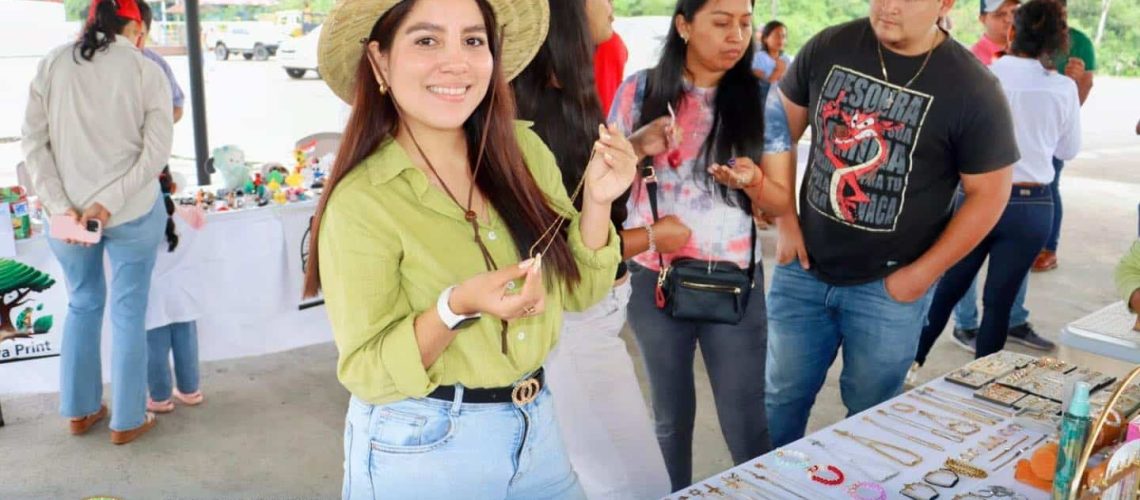 feria de emprendimientos impulsa la reactivación económica en cotundo