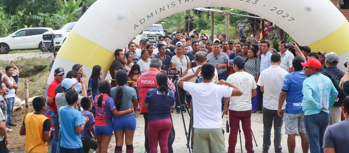 inauguración de 1,2 km de calles en las carmelitas – pano