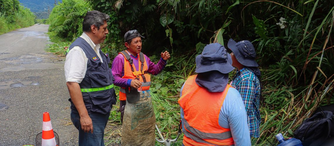 limpieza vial en el eje tena – pano – talag mejora la seguridad durante la temporada invernal
