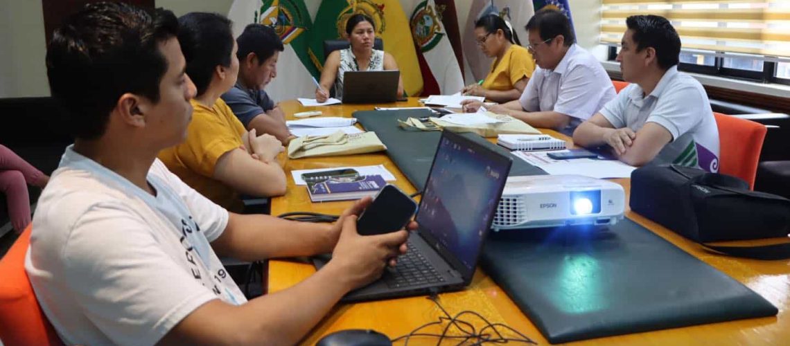 reunión con la comisión de producción, industrias y comercialización de la cámara provincial de napo