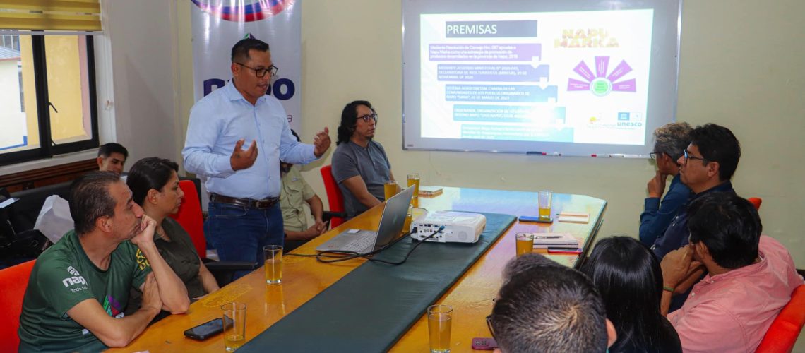 reunión de trabajo para fortalecer el turismo en la provincia de napo