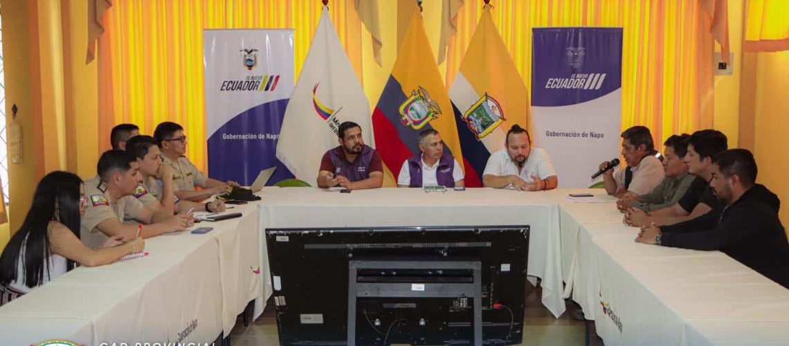 reunión técnica para el seguimiento del mantenimiento del puente sobre el río napo