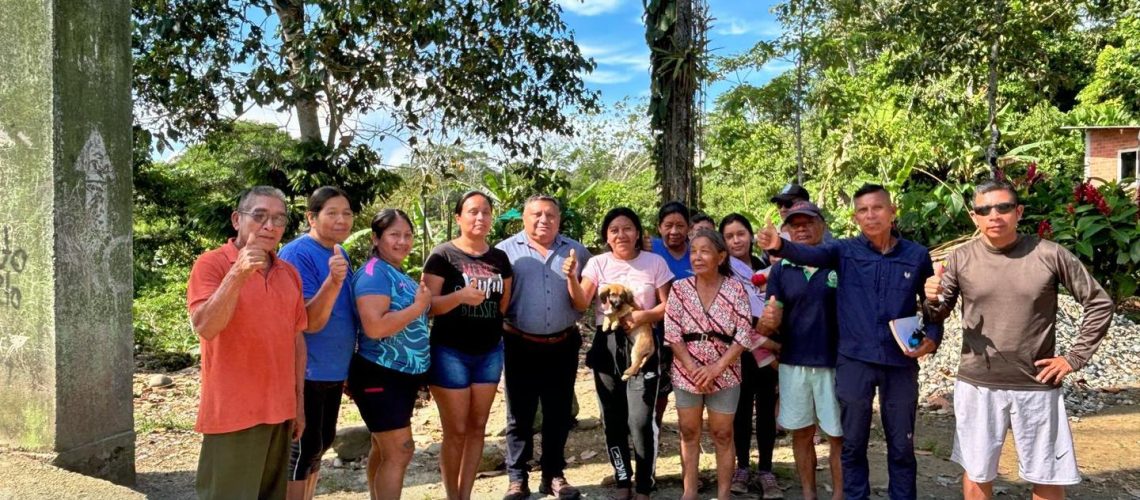 reunión y recorrido de obras viales en el barrio amazonas – cantón tena