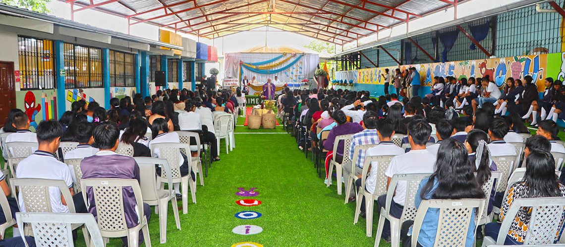 web acto de inauguracion salon de uso multiple en la parrooquia cotundo