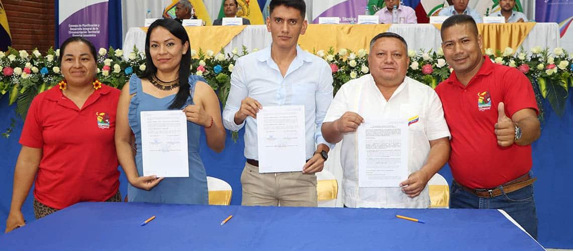 web firmamos el convenio de asignación de recursos económicos para para la ampliación y asfaltado de la vía la florida comunidad josé tanguila