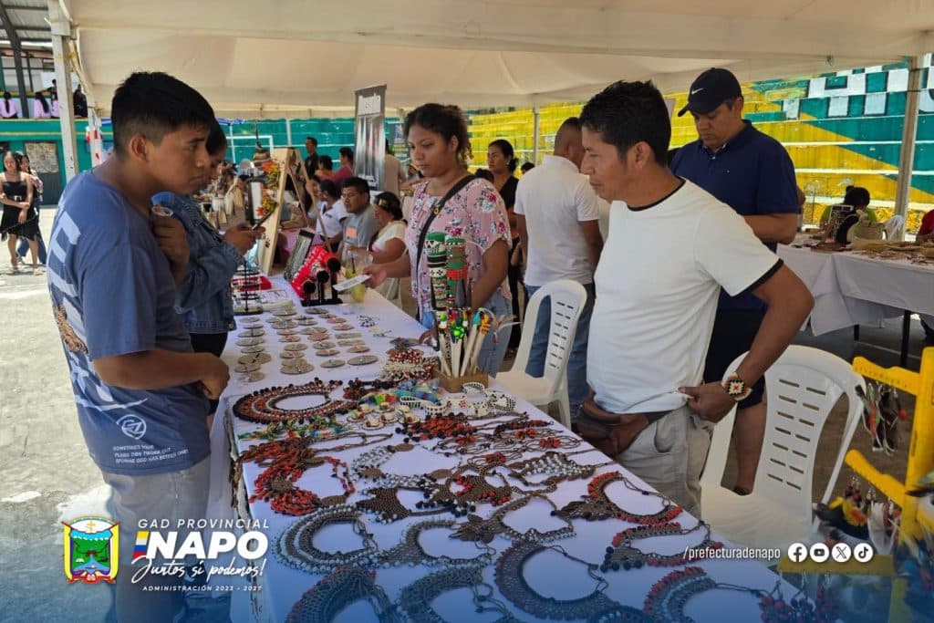 feria productiva, artesanal y gastronómica reunió a emprendedores de toda la provincia en tena