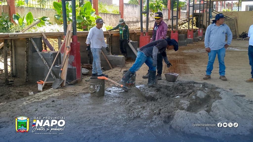 graderíos en la unidad educativa de rukullakta