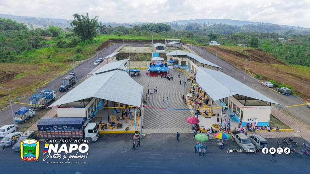 inauguración del recinto ferial en la parroquia hatun sumaku