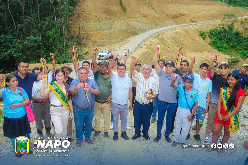 nauguración del segundo tramo del anillo vial san francisco de apuya – 20 de enero, parroquia puerto napo, cantón tena