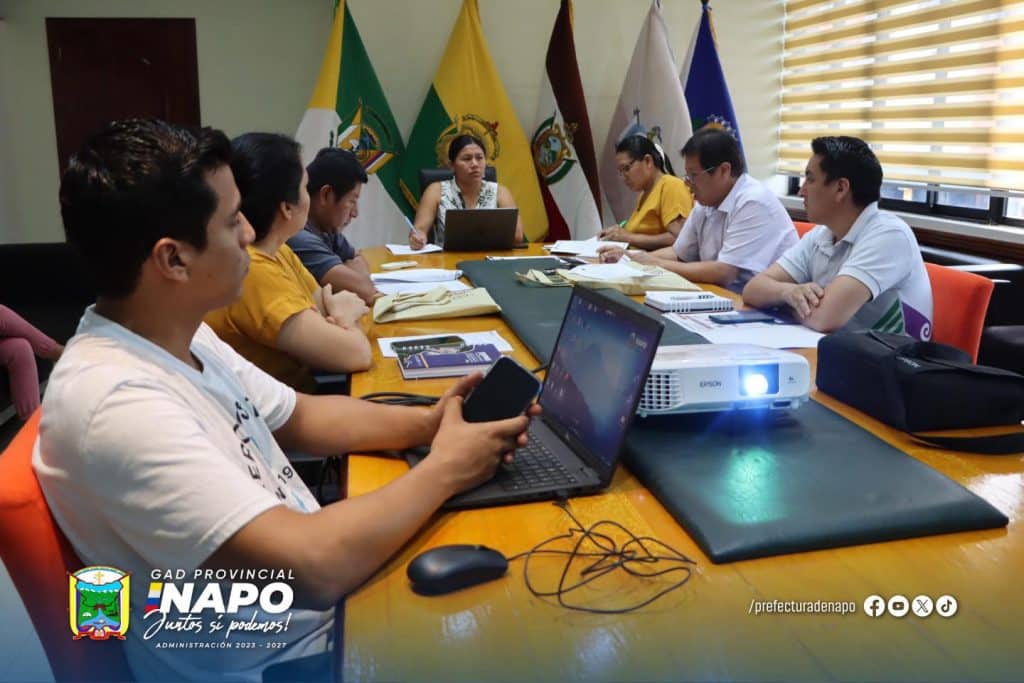 reunión con la comisión de producción, industrias y comercialización de la cámara provincial de napo