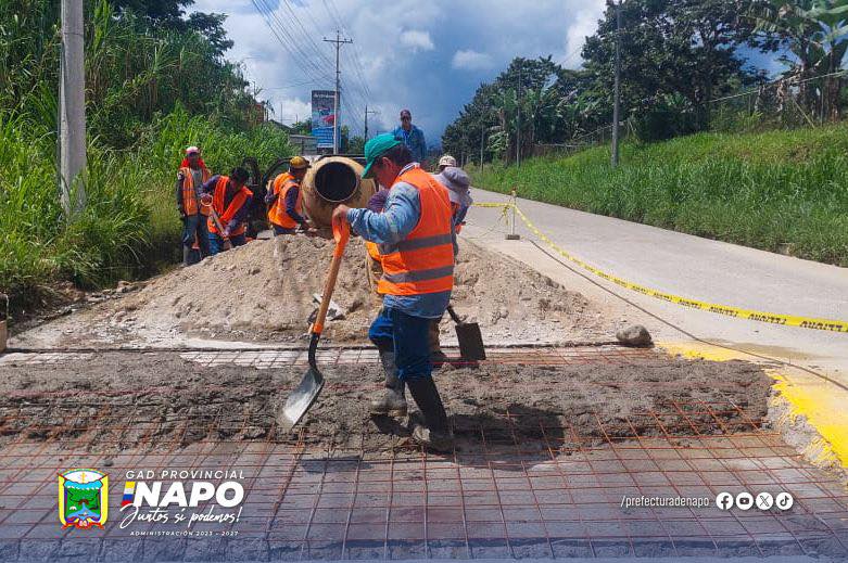 rompe velocidades en la comunidad yawary, cantón archidona