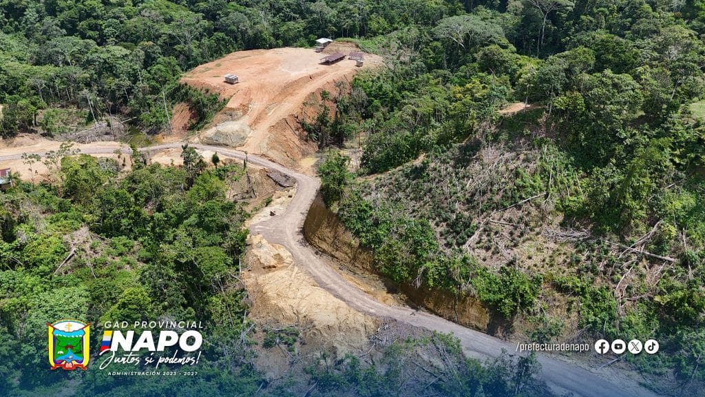 supervisión de la colocación de carpeta asfáltica en la vía hacia el centro shiguango – parroquia cotundo, cantón archidona