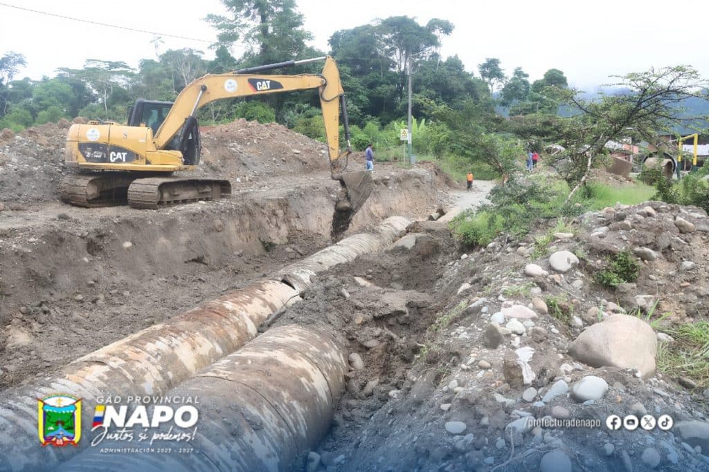 trabajos de drenaje y colocación de alcantarillas en la comunidad de yutzupino