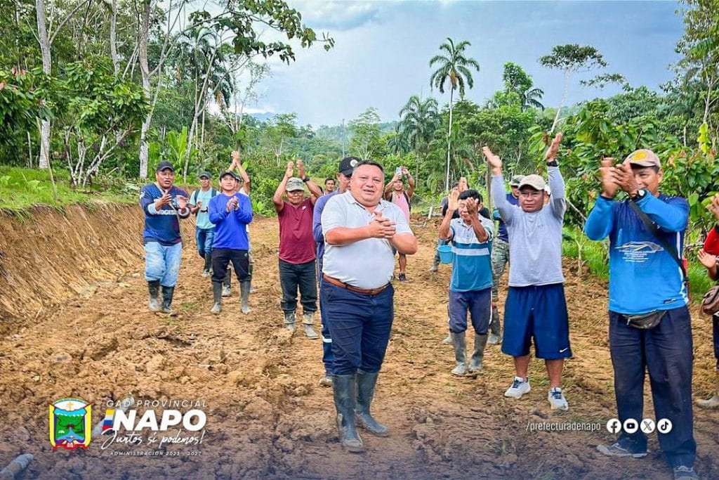 visita y trabajo conjunto con comunidades rurales de napo