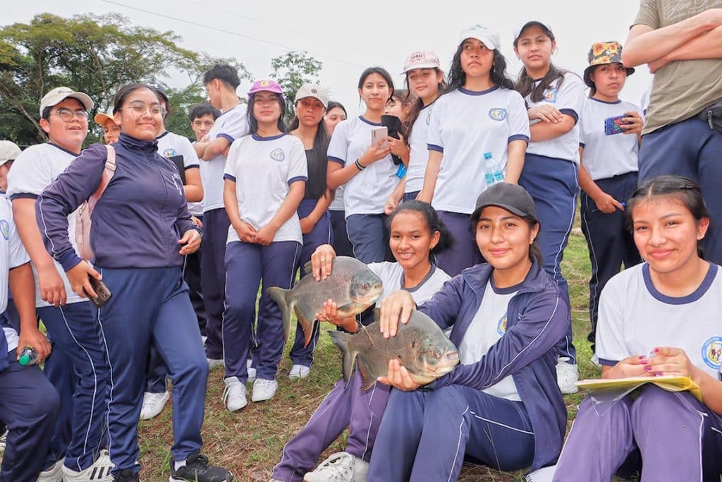 web capacitación a estudiantes granja shitig