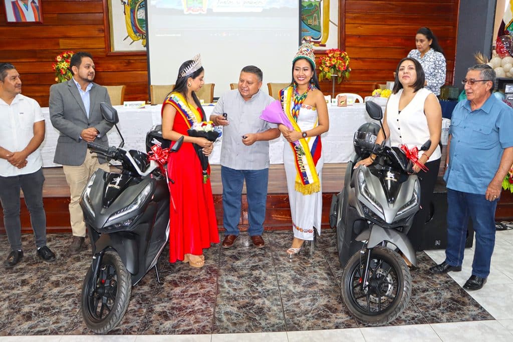 web entrega de presentes a las reinas