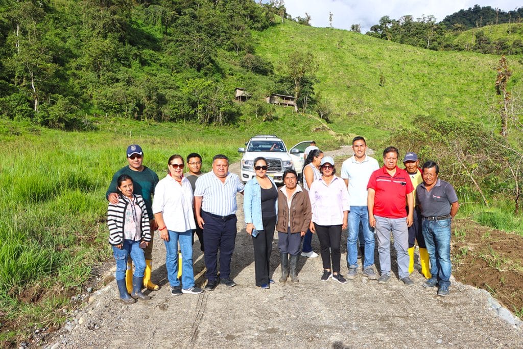 web inauguración y apertura y lastrado de vía rural en la parroquia sumaco, cantón quijos