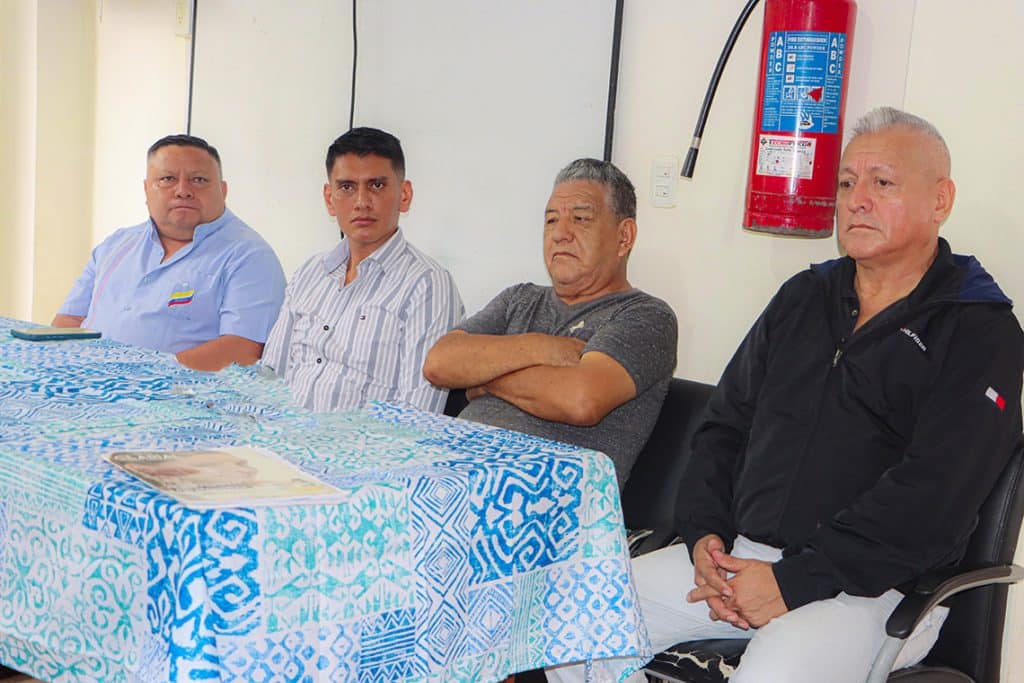 web reunión con el ministro de la amazonía, la prefectura de napo, la asociación de diabéticos, hipertensos, adultos mayores y personas con discapacidad de napo