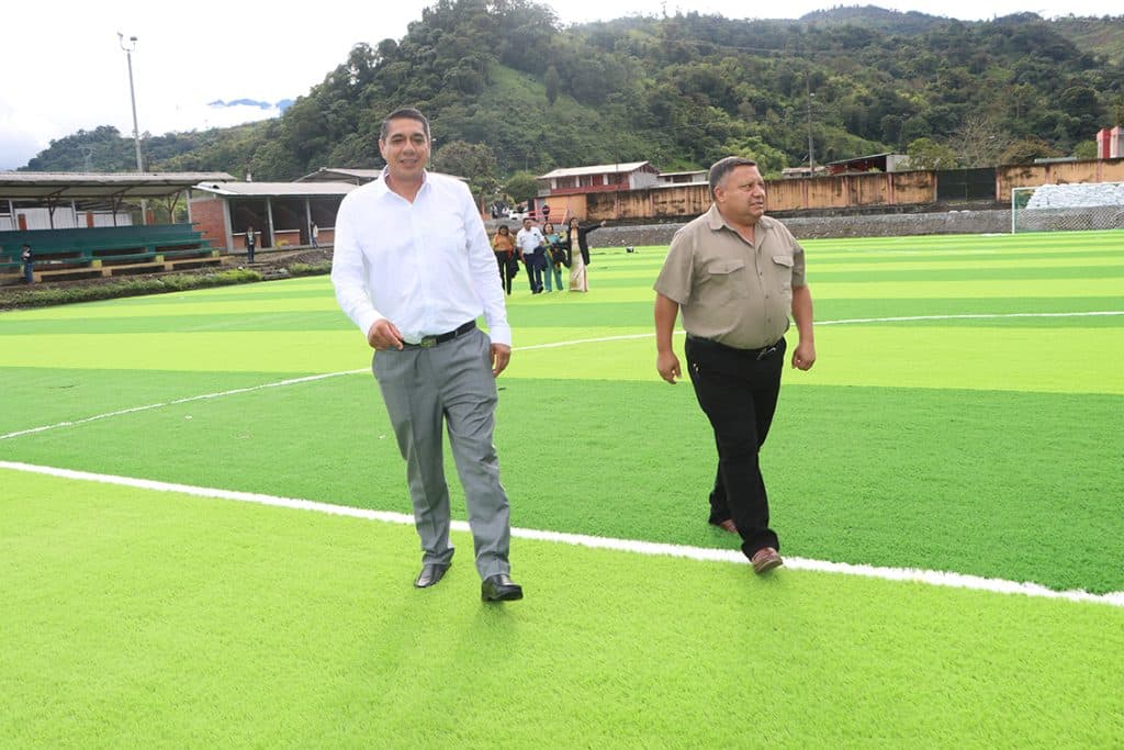 web visita al estadio sintentico en el canto el chaco